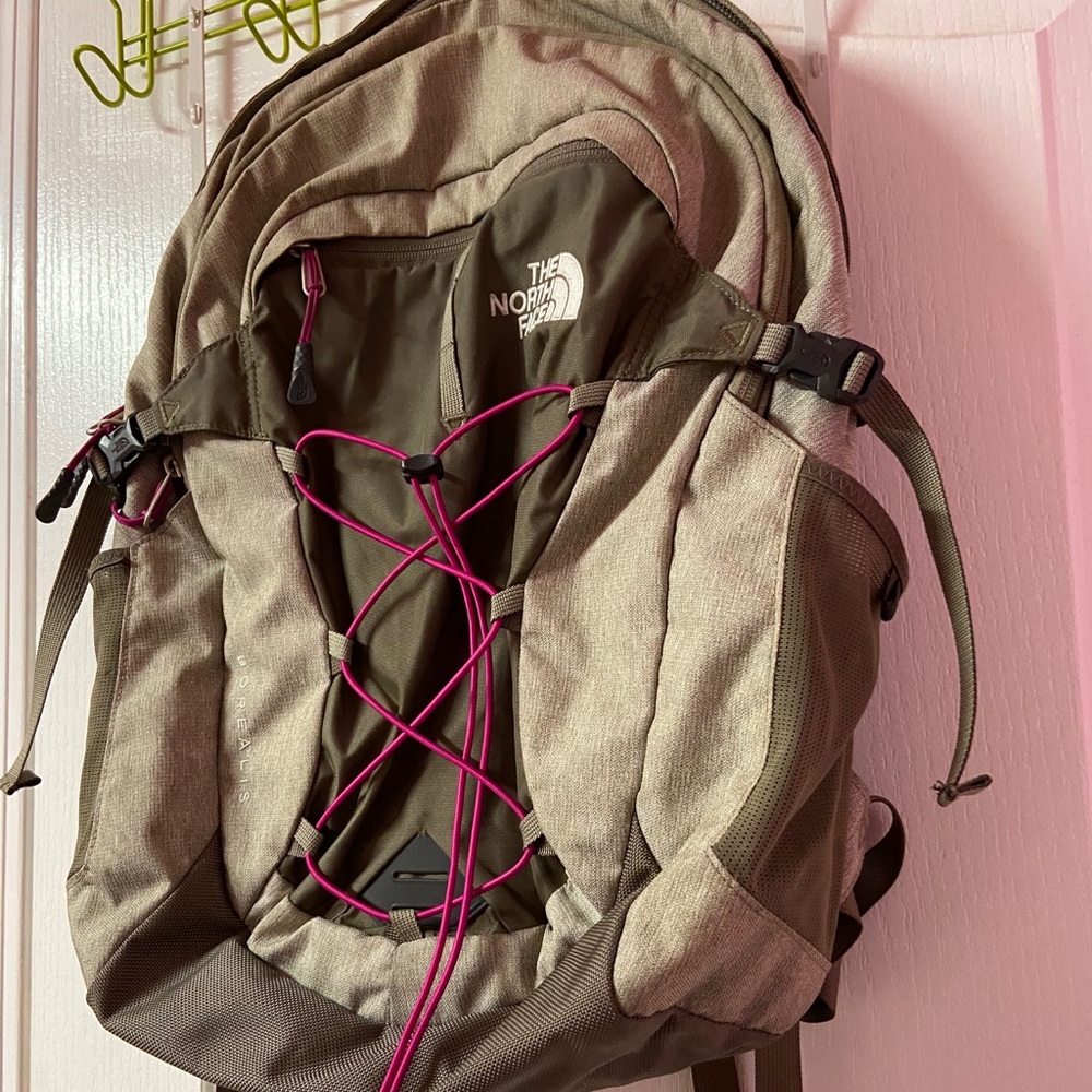 NORTHFACE Borealis Backpack - Picture 5 of 7